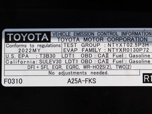 Used 2022 Toyota RAV4 XLE image 12