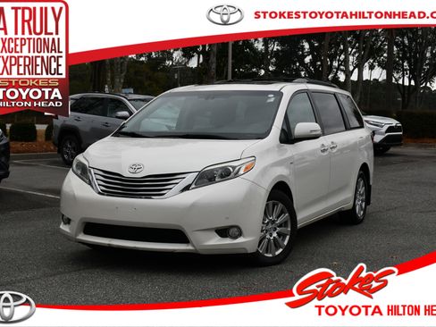 Used 2017 Toyota Sienna Limited Premium image 1
