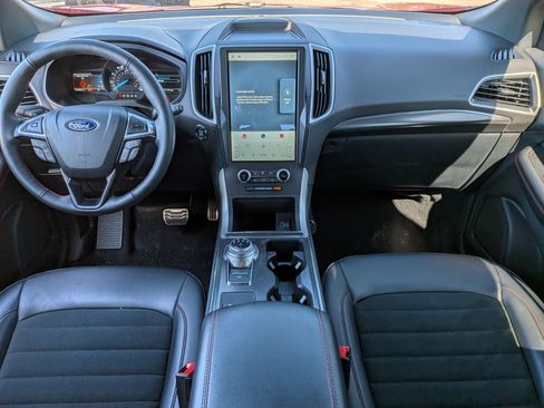 Used 2024 Ford Edge ST-Line AWD/4WD image 18
