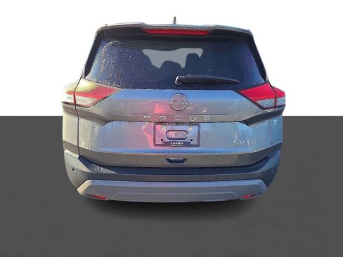 Used 2023 Nissan Rogue SV image 5