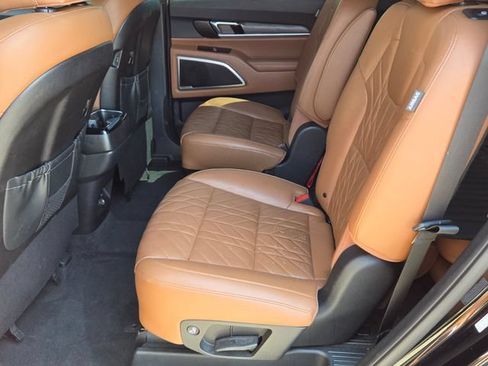Used 2023 Kia Telluride EX X-Line AWD/4WD image 12
