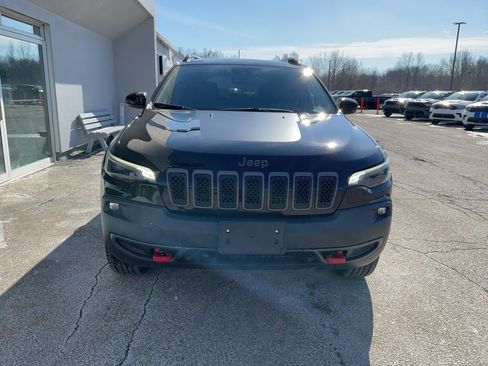 Used 2022 Jeep Cherokee Trailhawk image 2