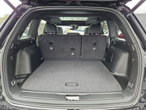 New 2026 Jeep Grand Cherokee Limited w/ Luxury Tech Group II AWD/4WD image 28