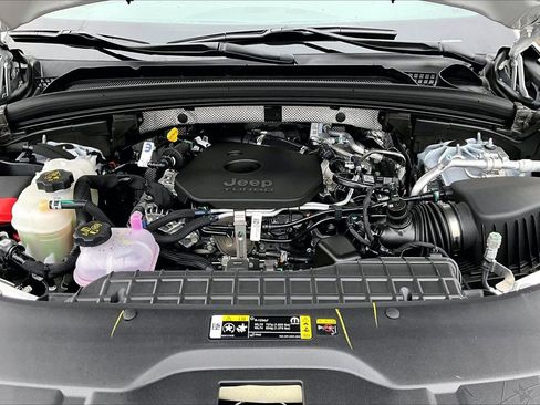 New 2026 Jeep Grand Cherokee Limited image 37