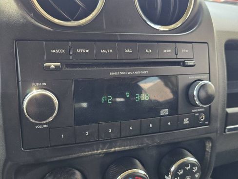 Used 2015 Jeep Patriot 4WD image 16