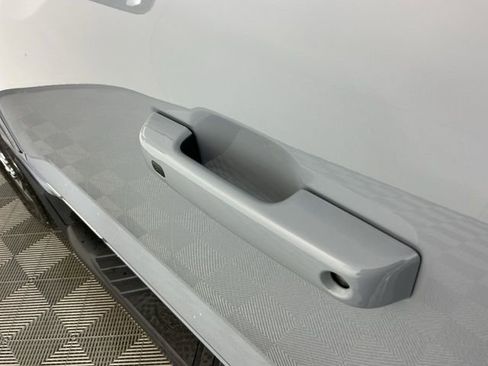 Certified 2025 Ford F350 Lariat w/ FX4 Off-Road Package image 14