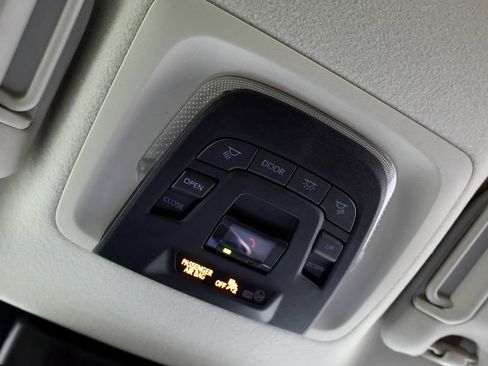 Used 2023 Toyota Corolla XLE image 44