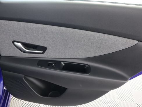 Used 2024 Hyundai Elantra Limited FWD image 28
