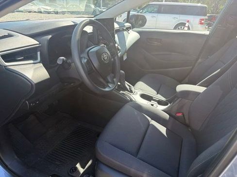 Used 2026 Toyota Corolla LE FWD image 2
