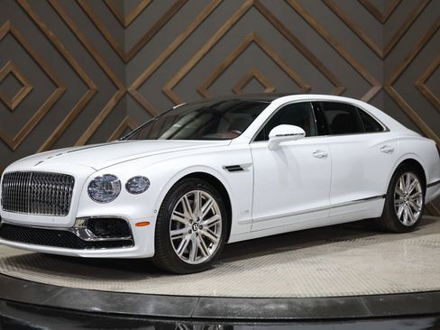 Used 2020 Bentley Flying Spur W12 image 10