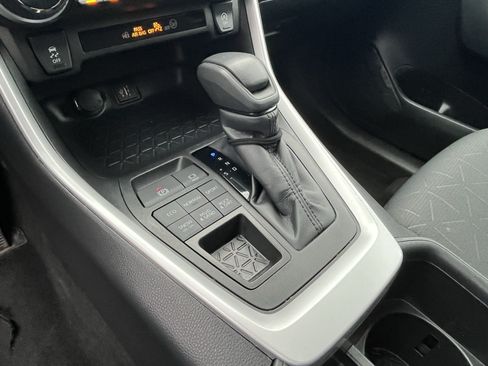 Certified 2025 Toyota RAV4 XLE AWD/4WD image 26