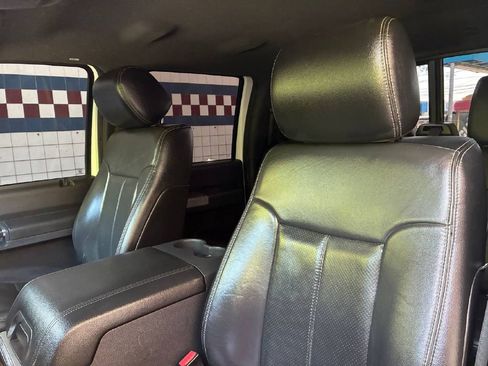 Used 2016 Ford F250 Lariat w/ Lariat Interior Package AWD/4WD image 12
