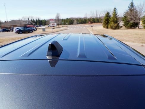 Used 2023 Chevrolet Equinox LT image 33