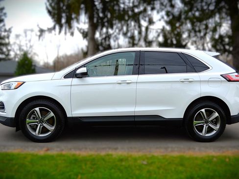 Used 2024 Ford Edge SEL w/ Convenience Package image 8