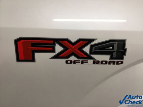 Used 2019 Ford F150 Platinum w/ Equipment Group 701A Luxury AWD/4WD image 19