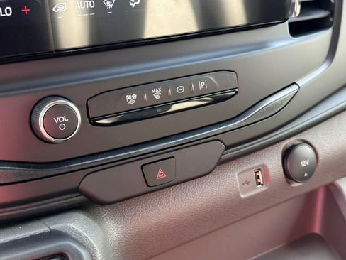 New 2026 Ford Transit 250 148 Medium Roof w/ Load Area Protection Package RWD image 27