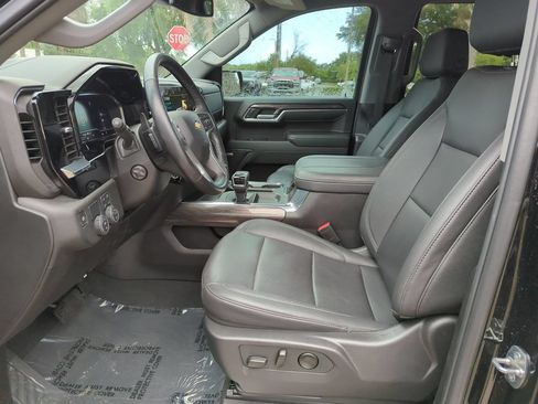 Used 2024 Chevrolet Silverado 1500 LTZ w/ LTZ Convenience Package II RWD image 19