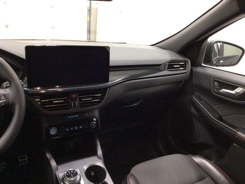 Used 2024 Ford Escape ST-Line w/ Tech Pack #1 AWD/4WD image 30