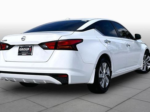 Used 2020 Nissan Altima 2.5 S FWD image 13