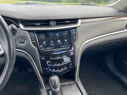 Used 2019 Cadillac XTS Luxury FWD image 13