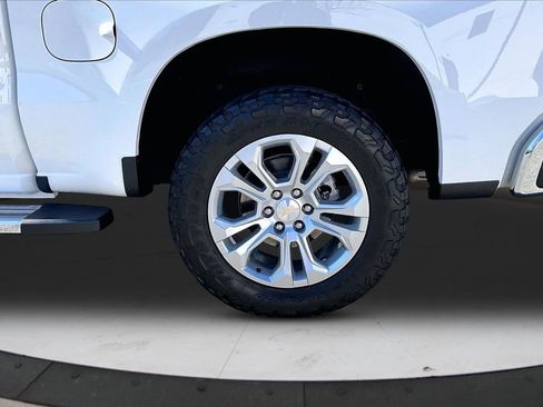 Used 2025 Chevrolet Silverado 1500 LTZ w/ Z71 Off-Road Package image 36