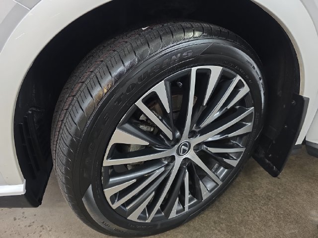 Certified 2023 Lexus RX 350 Premium Plus w/ Cold Area Package AWD/4WD image 31