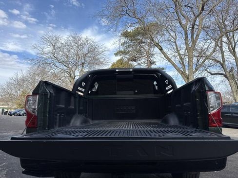 Used 2024 Nissan Titan SV w/ SV Bronze Edition Package image 45
