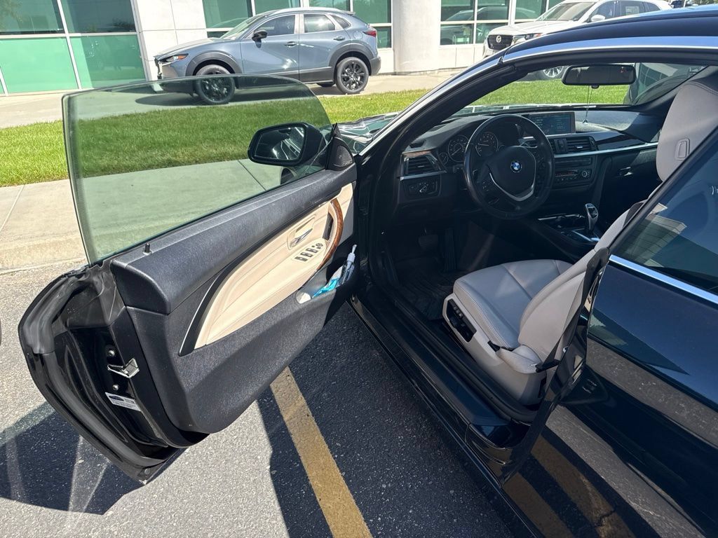 Used 2015 BMW 428i Convertible RWD image 3