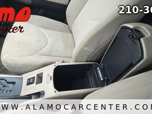 Used 2006 Toyota RAV4 Limited image 39