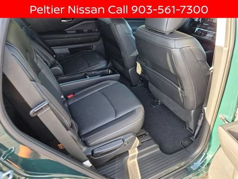 Certified 2024 Nissan Pathfinder SL w/ SL Premium Package FWD image 17