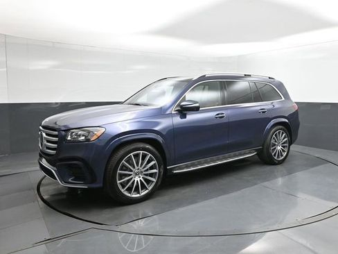 New 2026 Mercedes-Benz GLS 450 4MATIC image 1