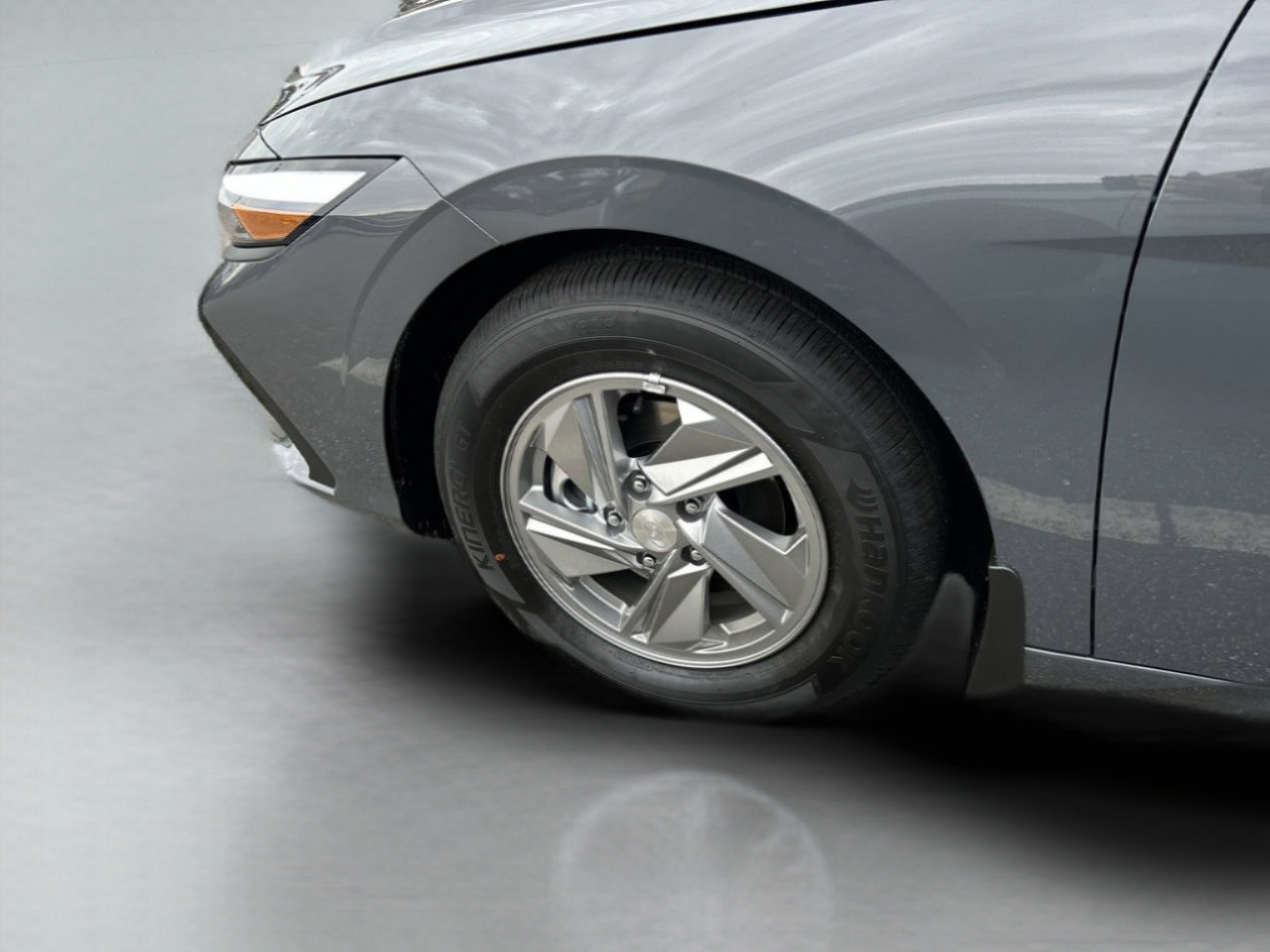 New 2026 Hyundai Elantra SEL Sport Premium FWD image 34
