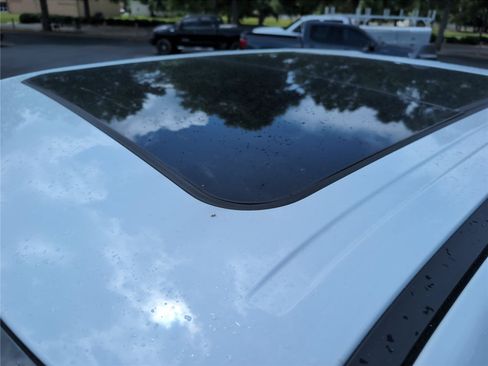 New 2026 RAM 1500 Laramie AWD/4WD image 14
