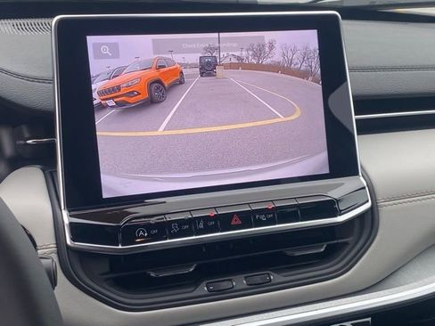 New 2026 Jeep Compass Limited image 3