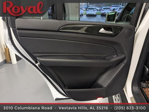 Used 2019 Mercedes-Benz GLS 450 4MATIC image 16