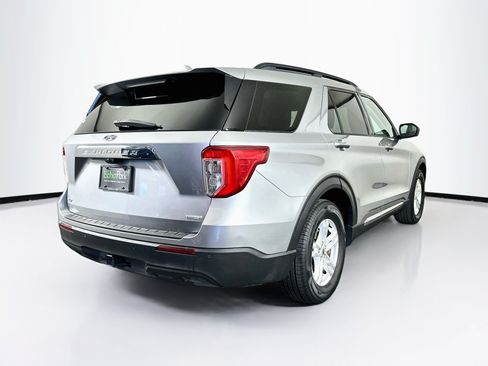 Used 2020 Ford Explorer XLT w/ Comfort Package RWD image 9