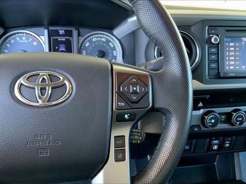 Used 2019 Toyota Tacoma SR5 image 25