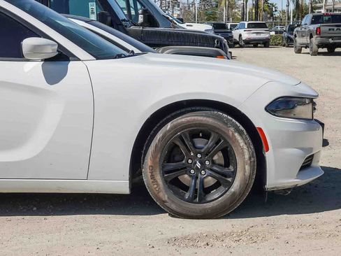 Used 2020 Dodge Charger SXT image 8