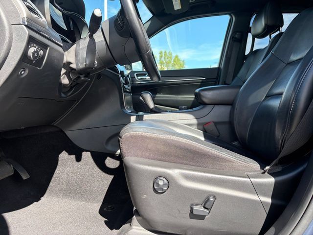 Used 2019 Jeep Grand Cherokee Limited AWD/4WD image 14