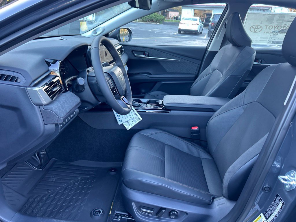 New 2026 Toyota Camry XLE w/ Premium Plus Package AWD/4WD image 9