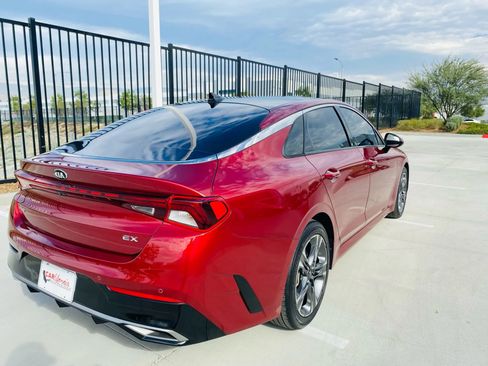Used 2021 Kia K5 EX image 16