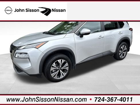 Used 2022 Nissan Rogue SV image 1