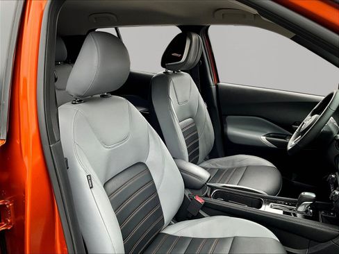 Certified 2023 Nissan Kicks SR w/ SR Premium Package FWD image 28
