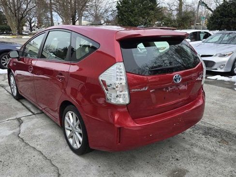 Used 2013 Toyota Prius V Five image 3