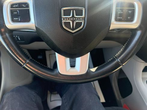 Used 2015 Dodge Grand Caravan SXT w/ UConnect Hands-Free Group image 13