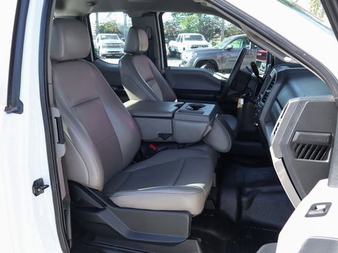 Used 2020 Ford F250 XL w/ Power Equipment Group image 42