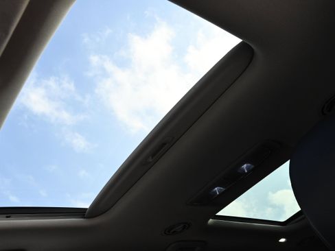 Used 2021 Kia Telluride SX w/ Towing Package image 25