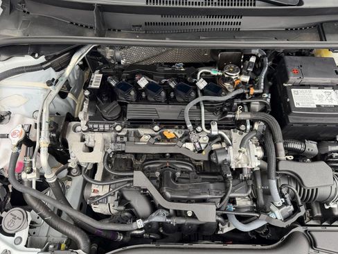 Used 2025 Toyota Corolla LE image 30