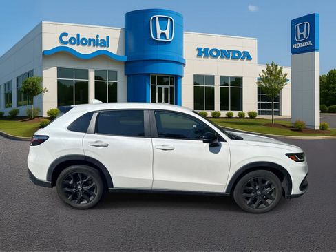 Used 2024 Honda HR-V Sport image 7
