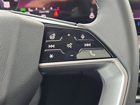 New 2025 Audi Q5 Premium Plus image 18